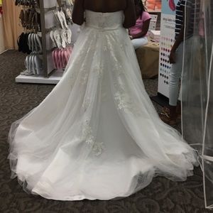Wedding dress size 18